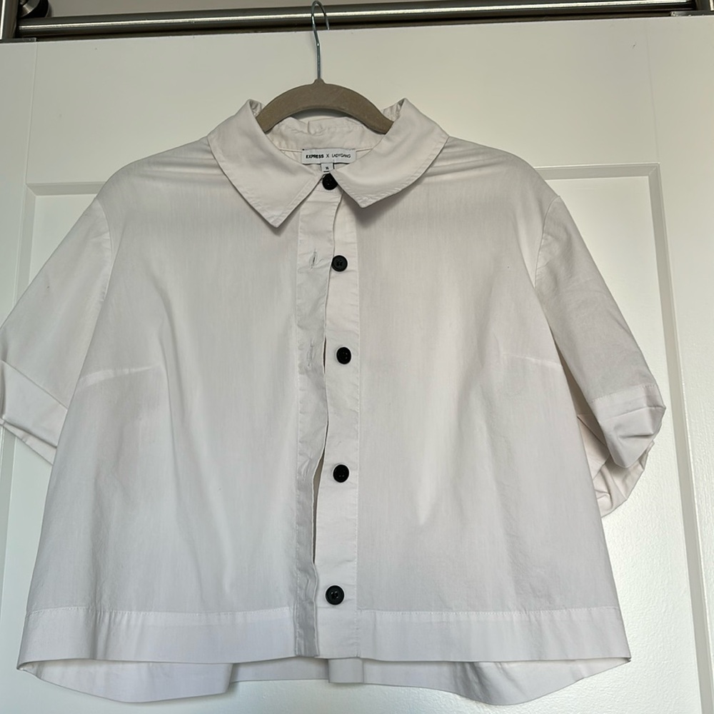 Express x Ladygang short sleeve cropped white button down